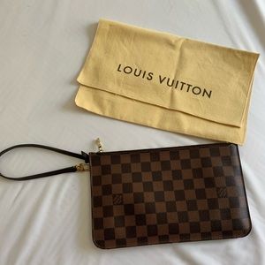 LOUIS VUITTON NEVERFULL WRISTLET WALLET